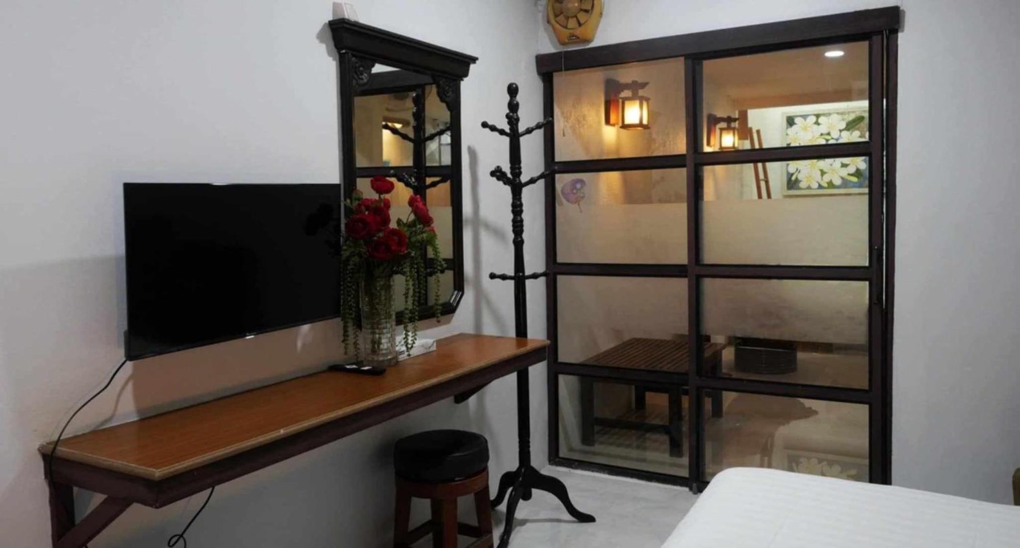 Koko Palm Inn Chiang Mai Buitenkant foto